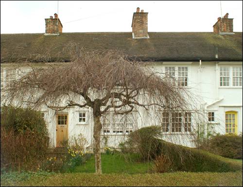 057-59 Erskine Hill